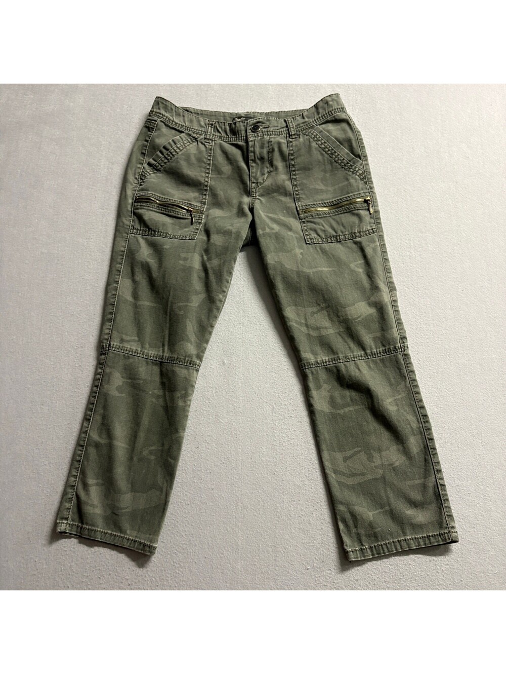 Supplies by Union Bay Camo Cargo Pants Womens Size 6 Green Utility Stretch Slim